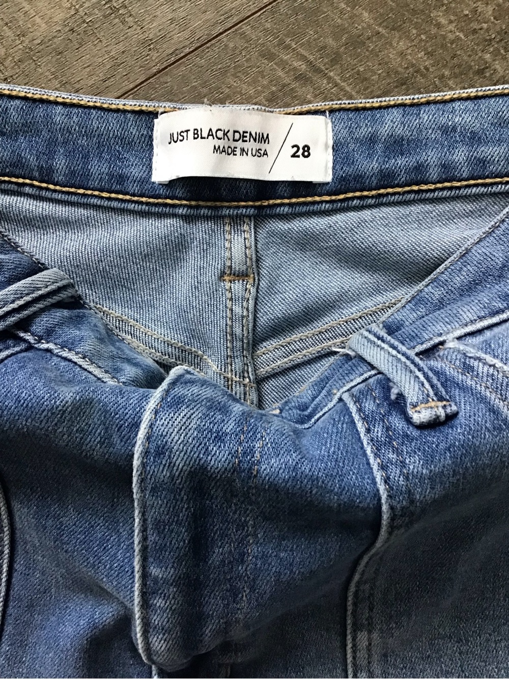 Just Black The patch pocket  Medium Blue High-Rise Wide-Leg Jeans - Picture 7 of 8